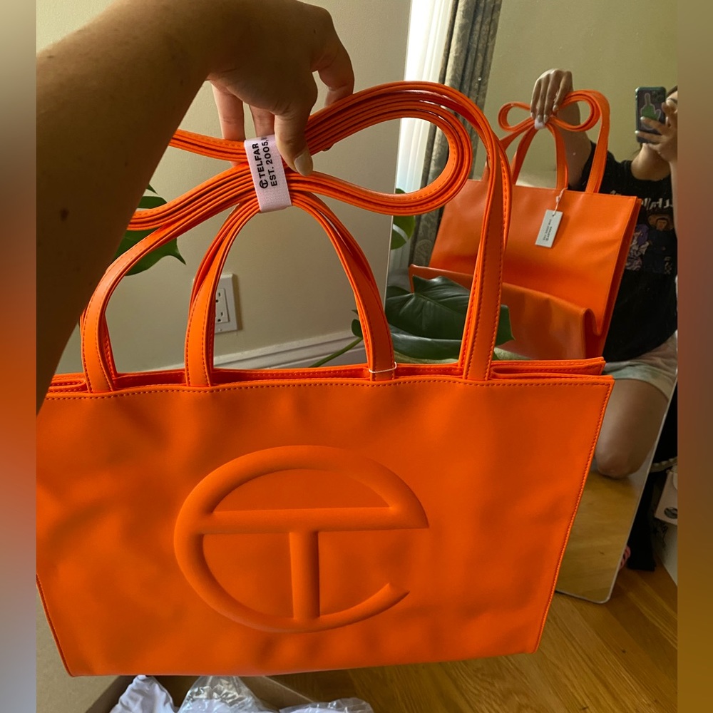 Large Orange Telfar 🍊🍊🍊